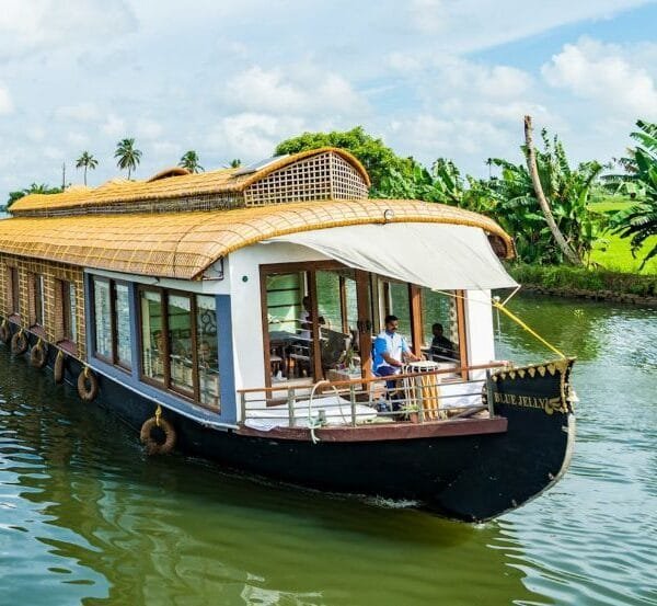 house boat