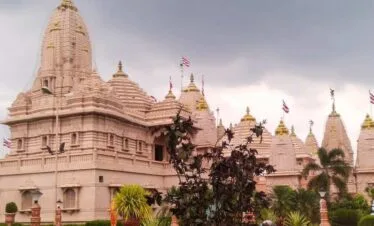 Sacred Journeys and Majestic Monuments: A 6-Day Exploration of the Golden Triangle and Ayodhya