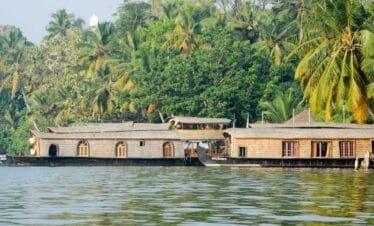 Kerala-Tamil Nadu Exploration: From Backwaters to Beaches
