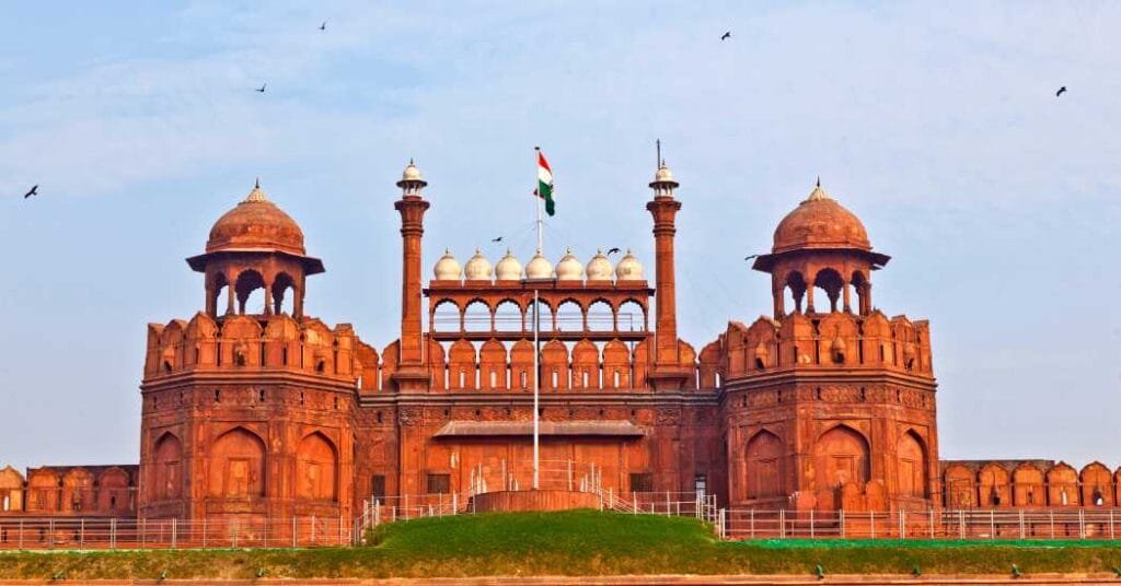 Top 10 Famous Places to Visit in India